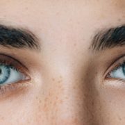 بیماری کراتیت چیست؟