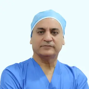 متخصص قرنیه